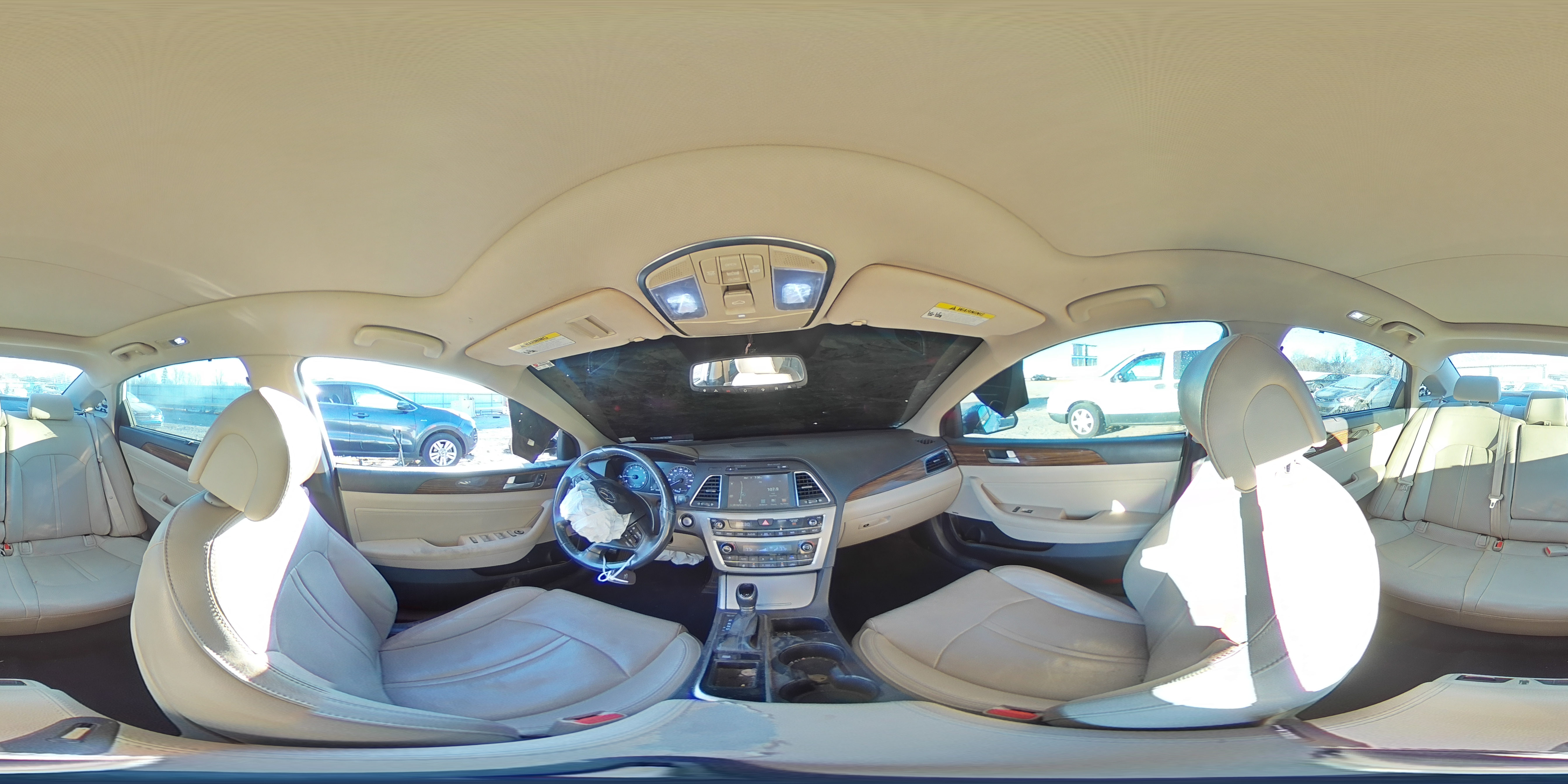 2016 Hyundai Sonata - Image 12
