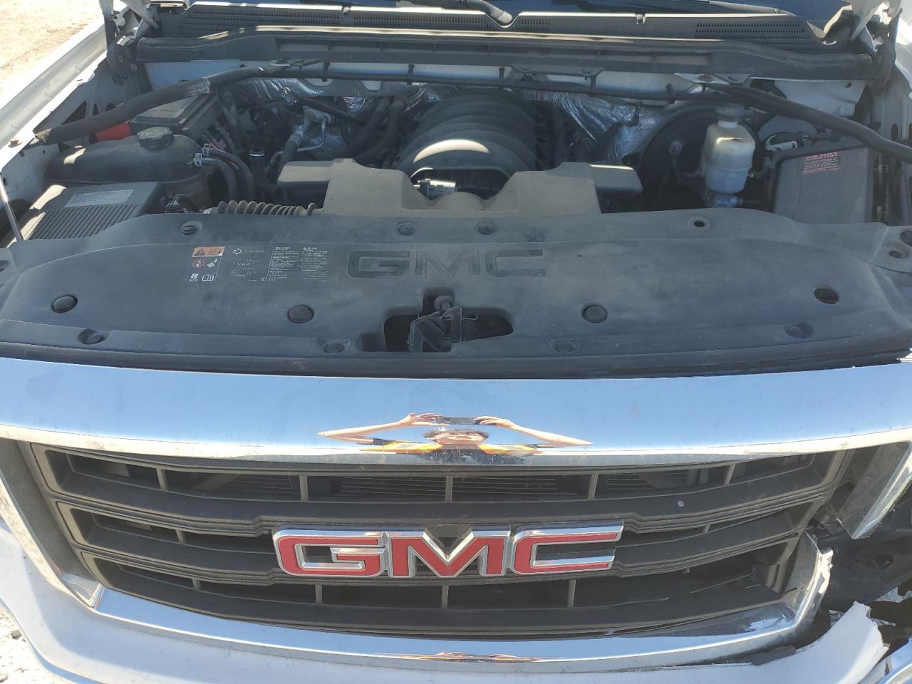 2015 GMC Sierra - Image 13
