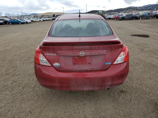  NISSAN VERSA 2014 Червоний