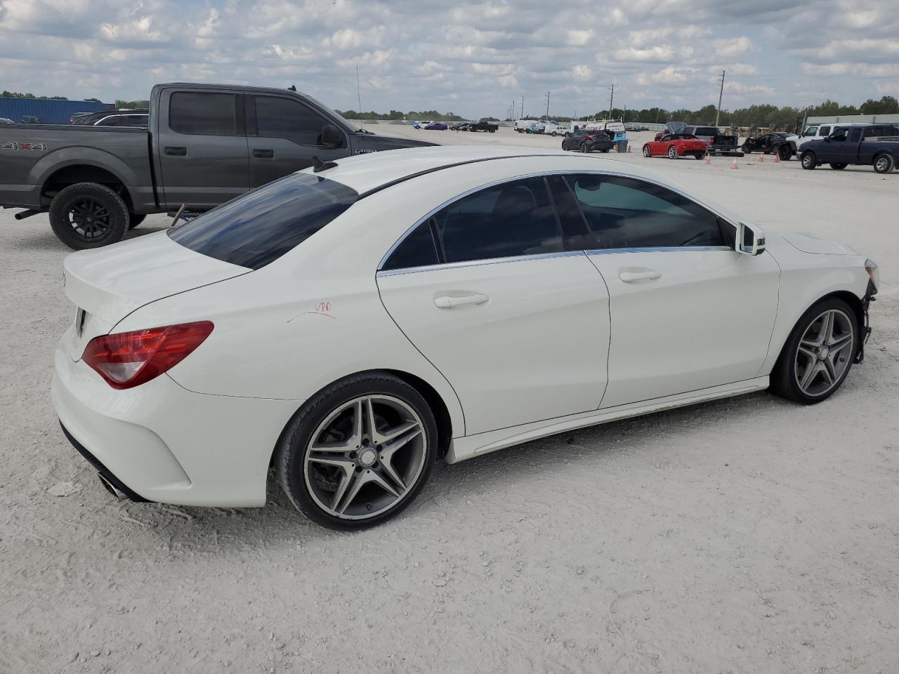 2014 Mercedes-Benz CLA-klasse - Image 3