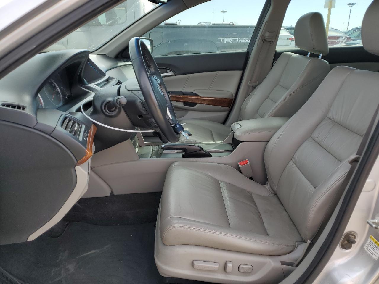 2011 Honda Accord - Image 7