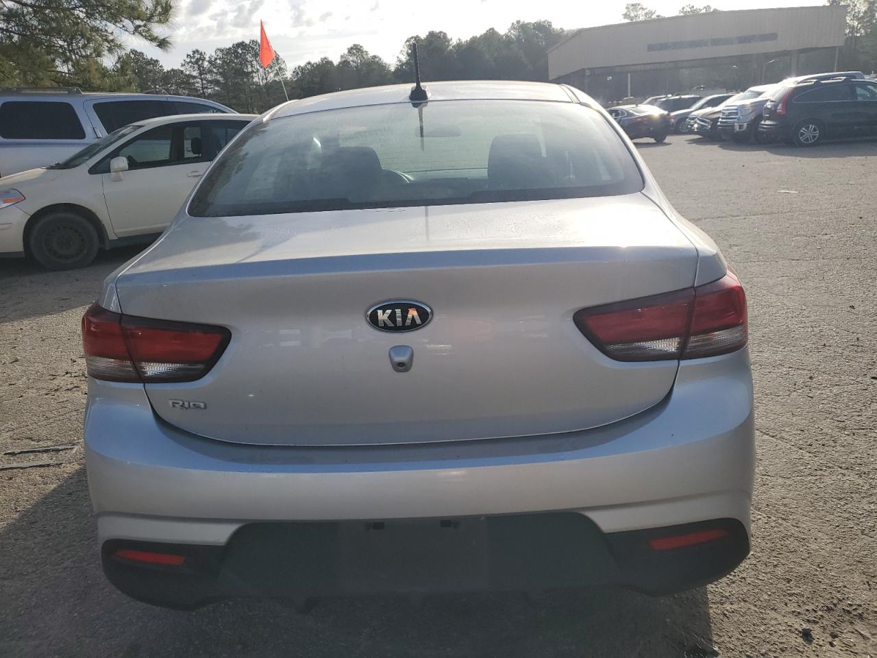 2019 Kia Rio - Image 6