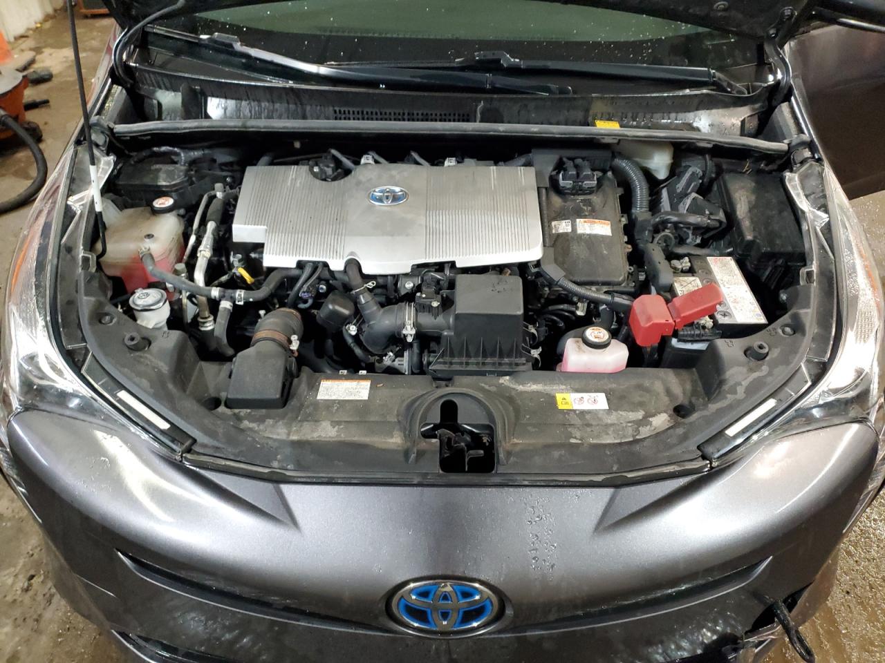 2017 Toyota Prius - Image 11