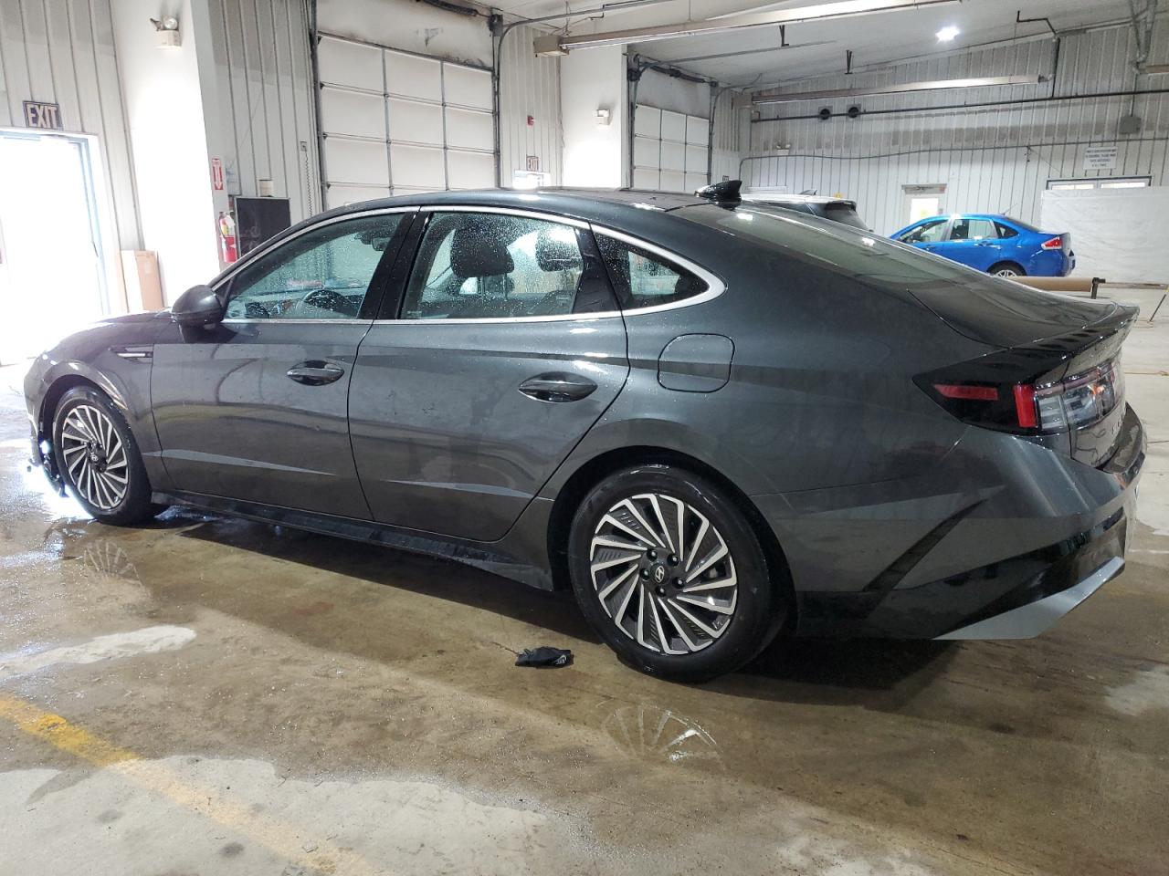 2024 Hyundai Sonata - Image 2