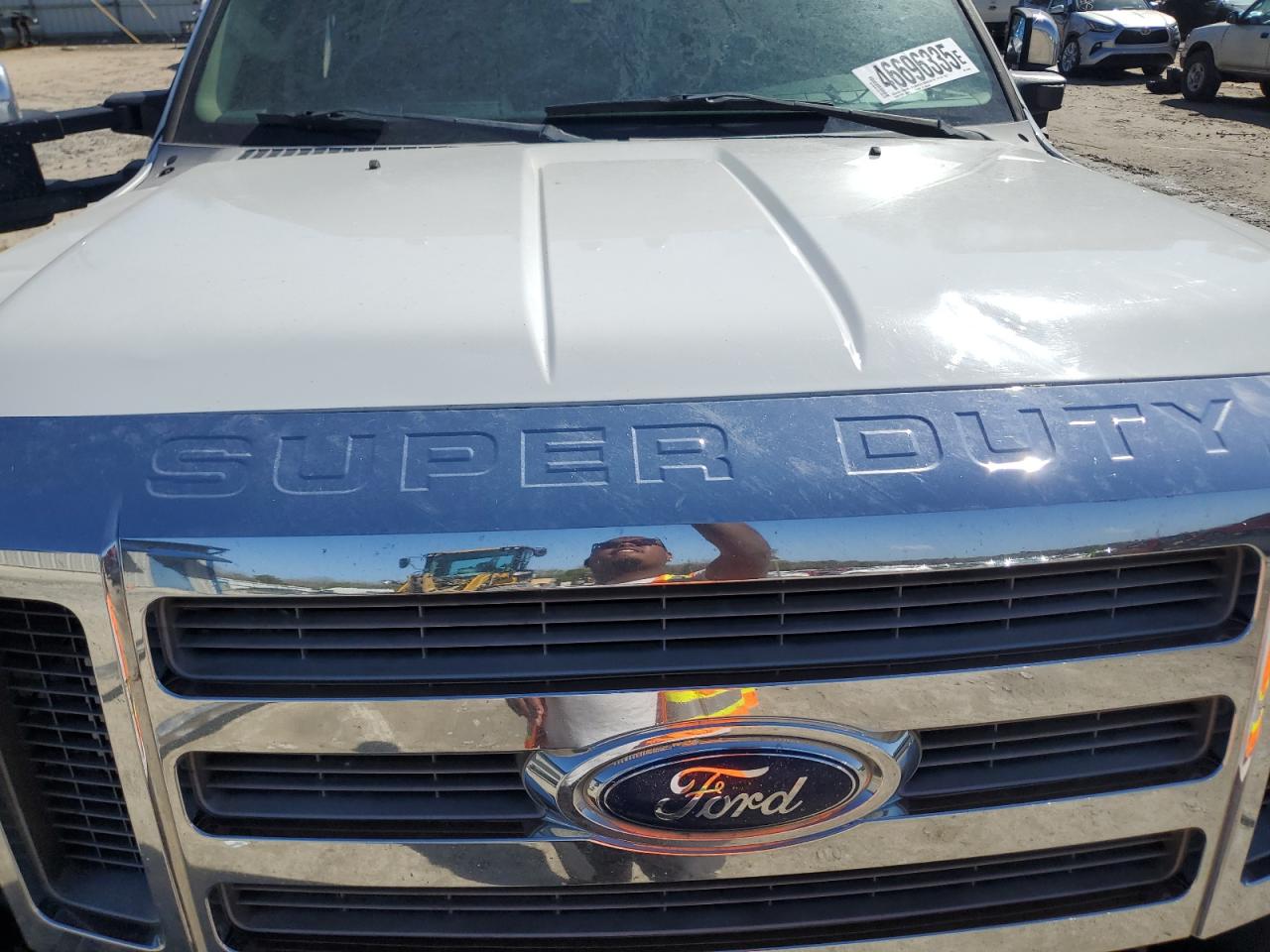 2009 Ford F250 - Image 11