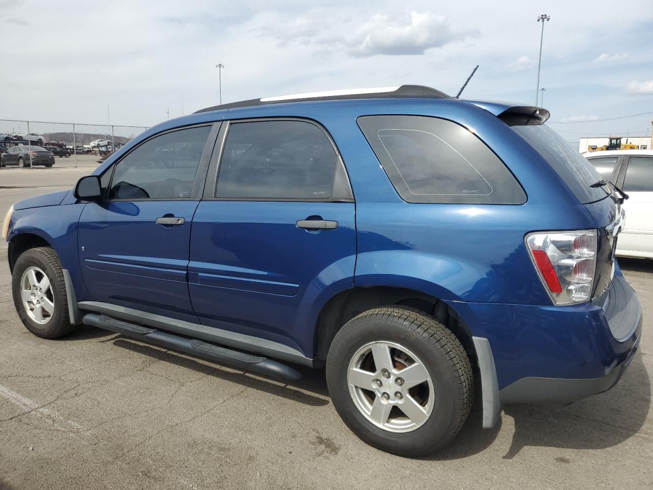 2009 Chevrolet Equinox - Image 2