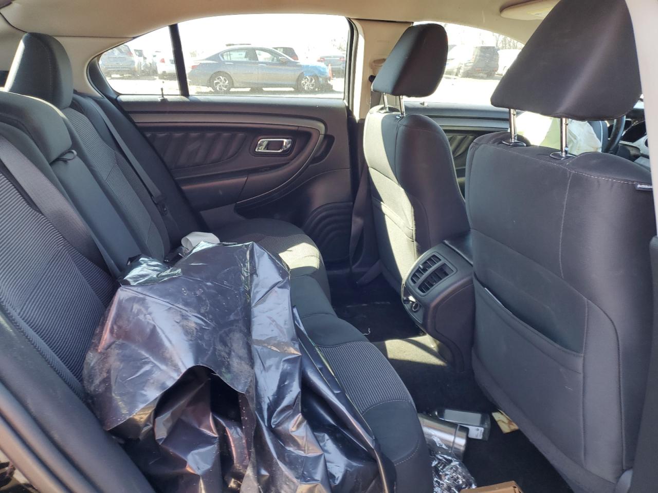 2012 Ford Taurus - Image 10