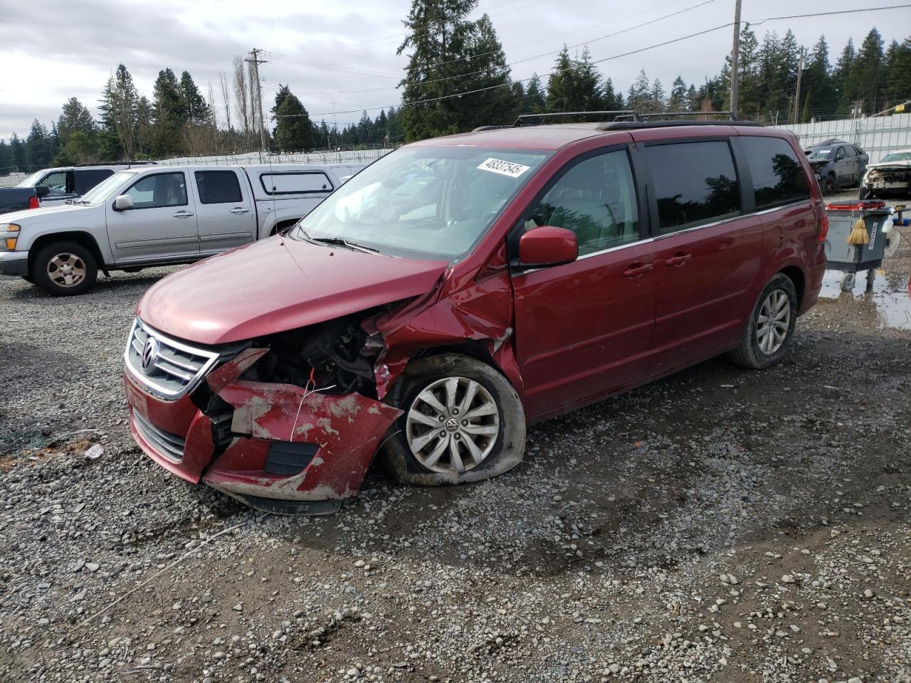 2012 Volkswagen Routan - Image 1