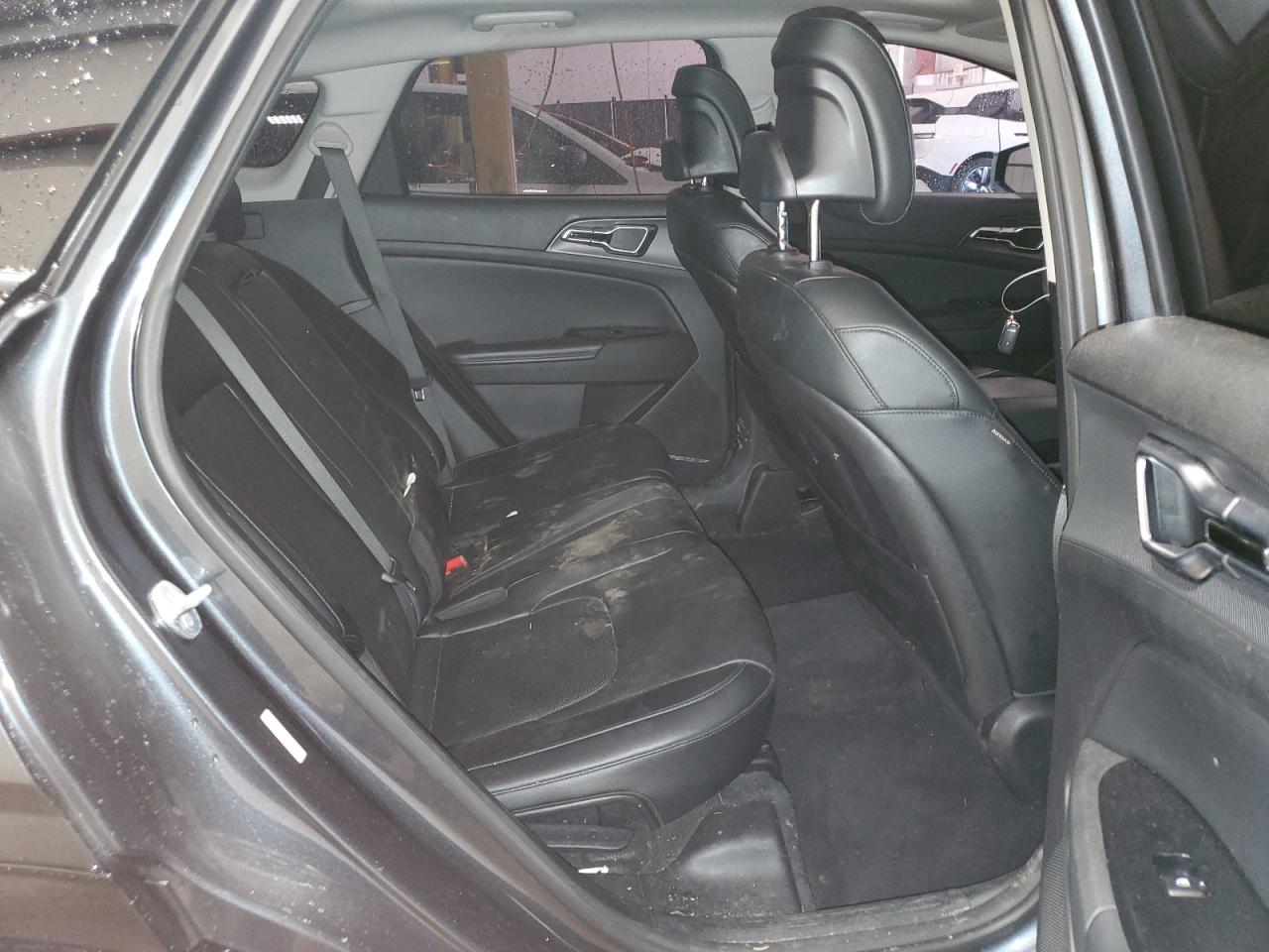 2023 Kia Sportage - Image 10