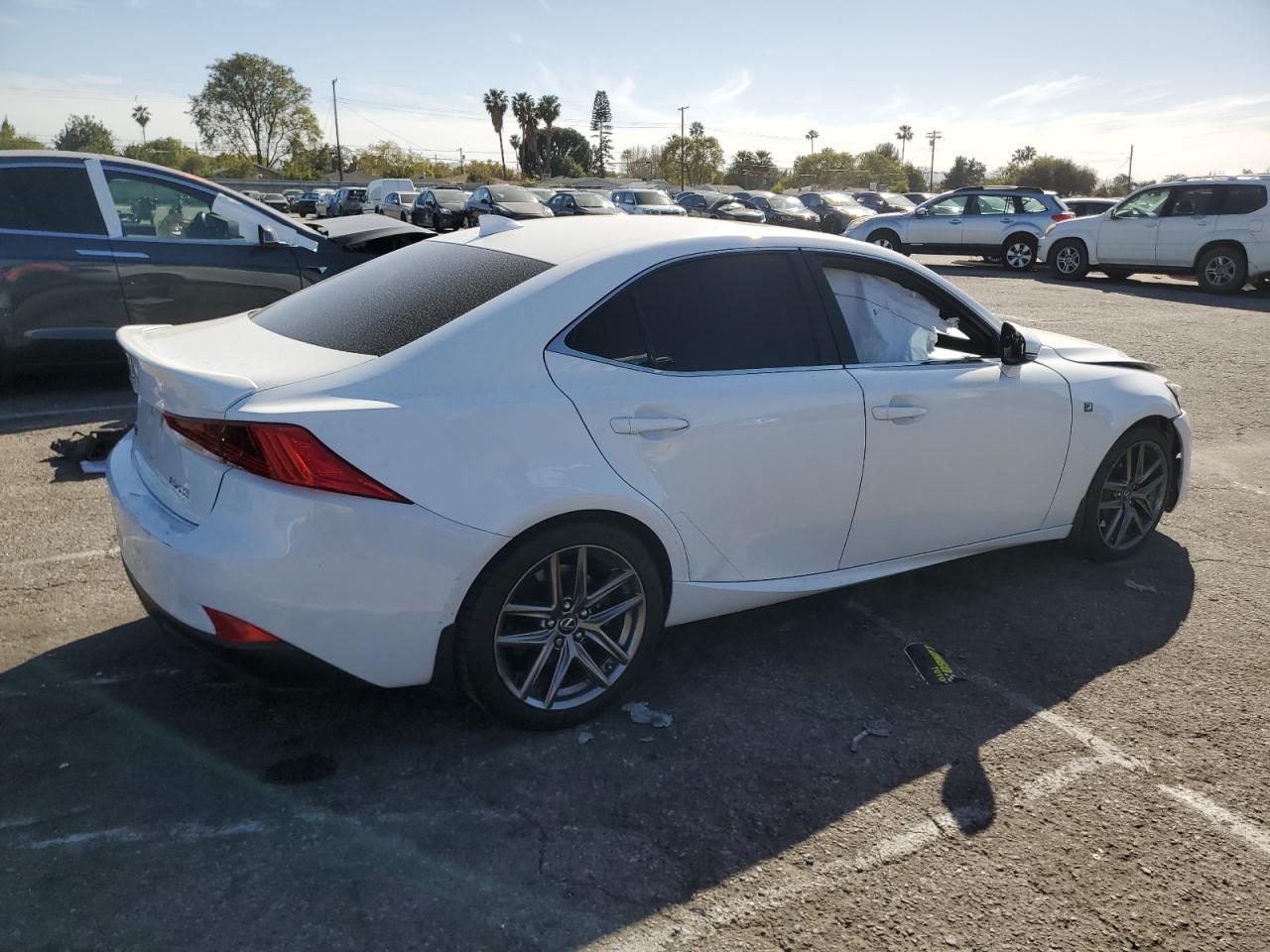 2017 Lexus IS - Image 3