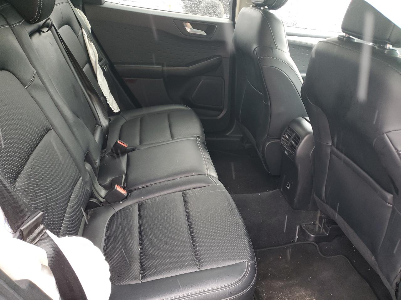 2020 Ford Escape - Image 11