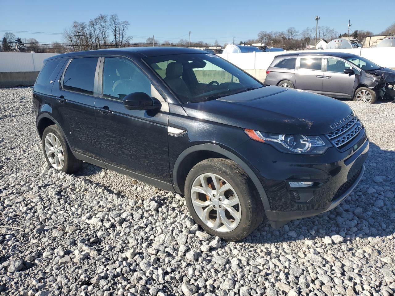 2016 Land Rover Discovery - Image 4