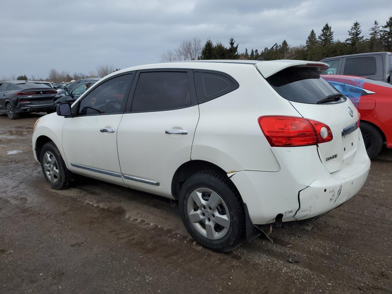 2011 Nissan Rogue - Image 2