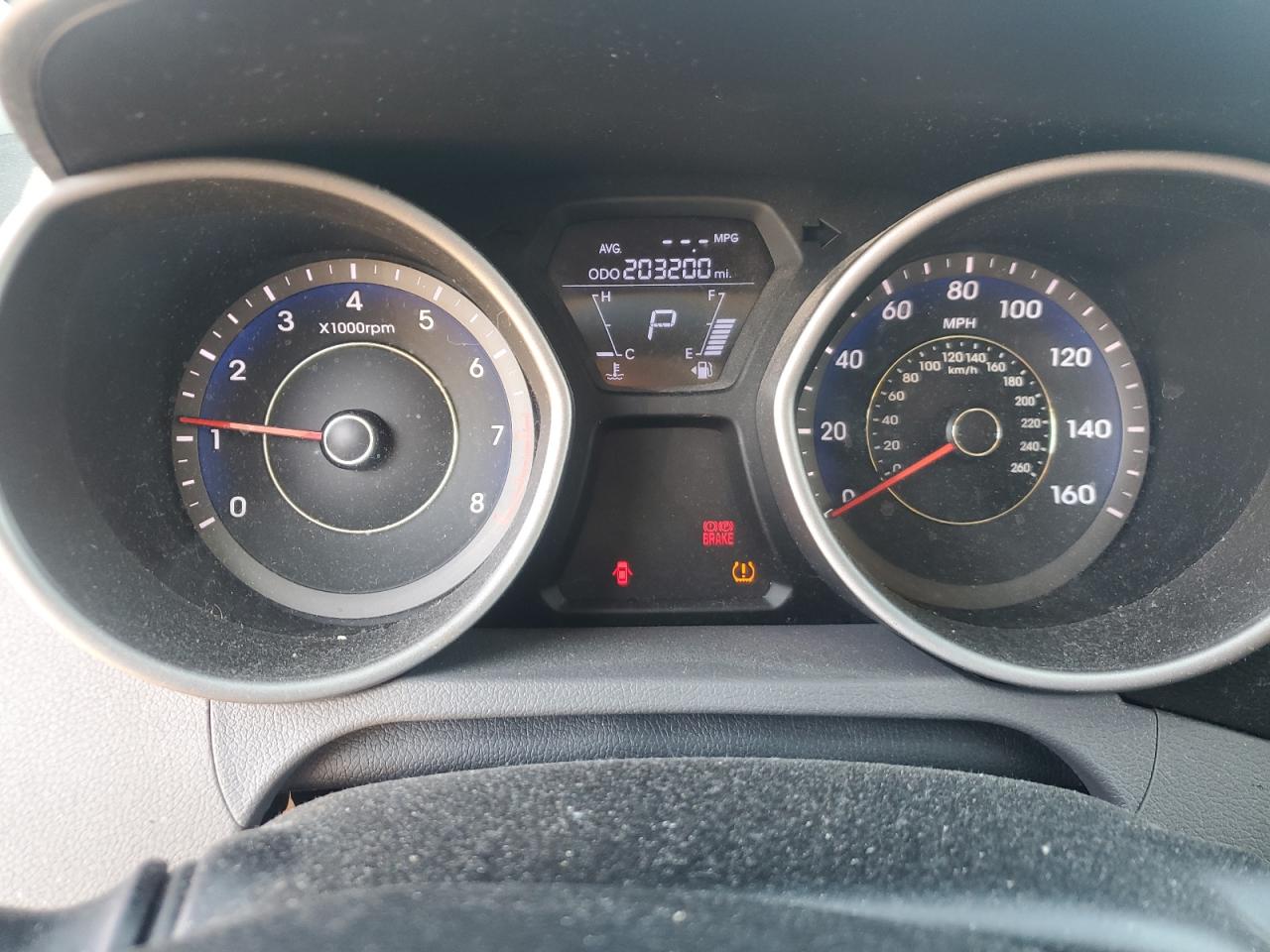 2011 Hyundai Elantra - Image 9