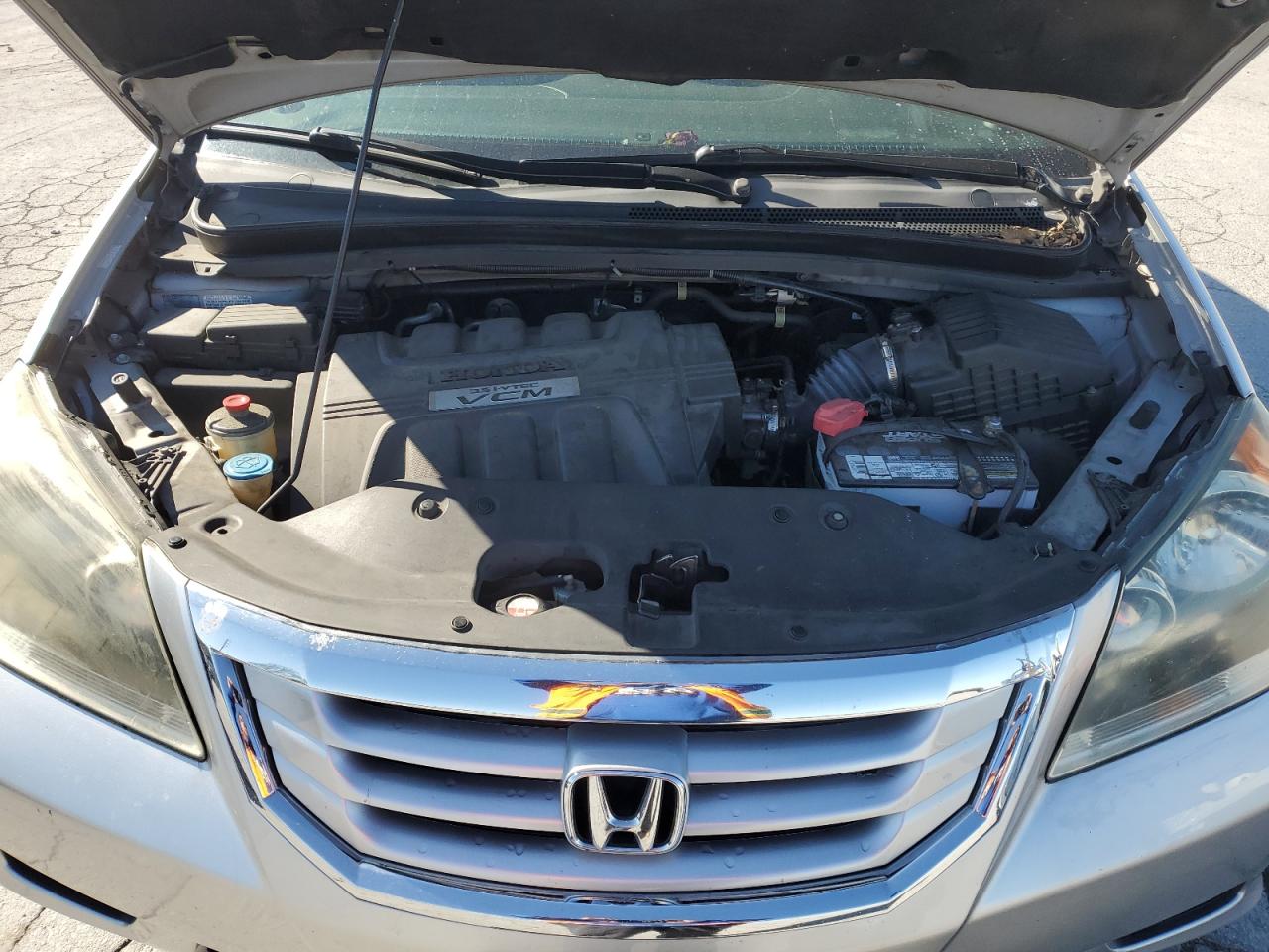 2010 Honda Odyssey - Image 13