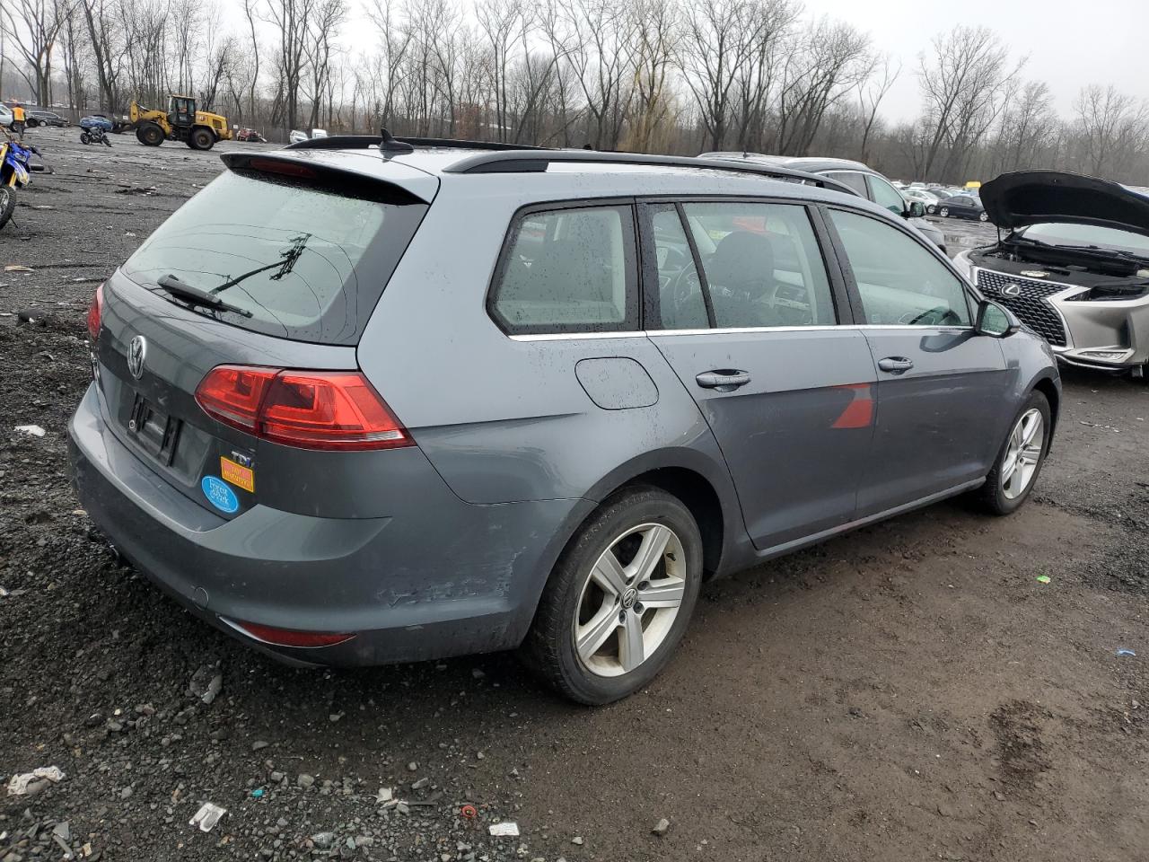 2015 Volkswagen Golf - Image 3
