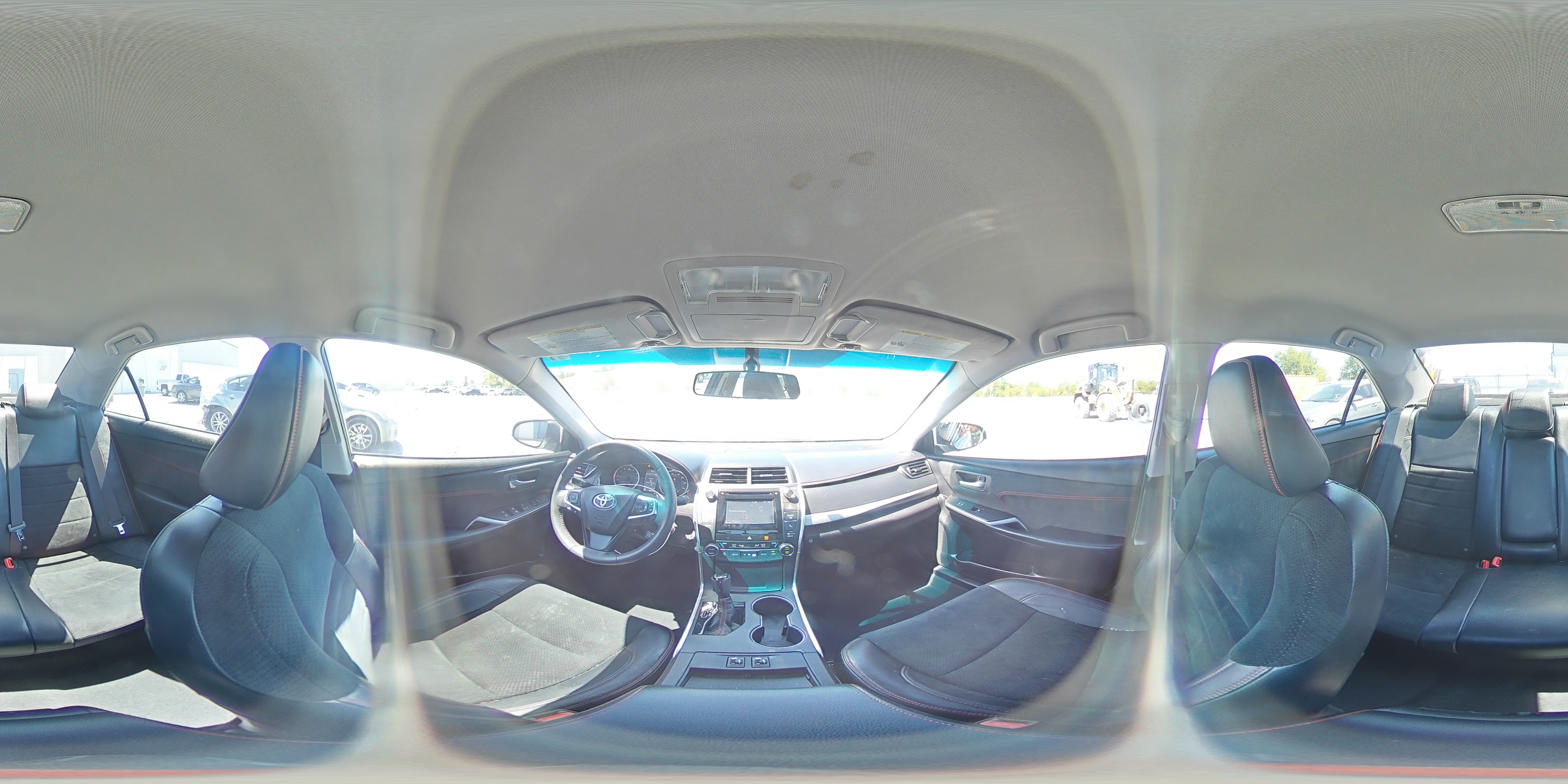 2015 Toyota Camry - Image 14