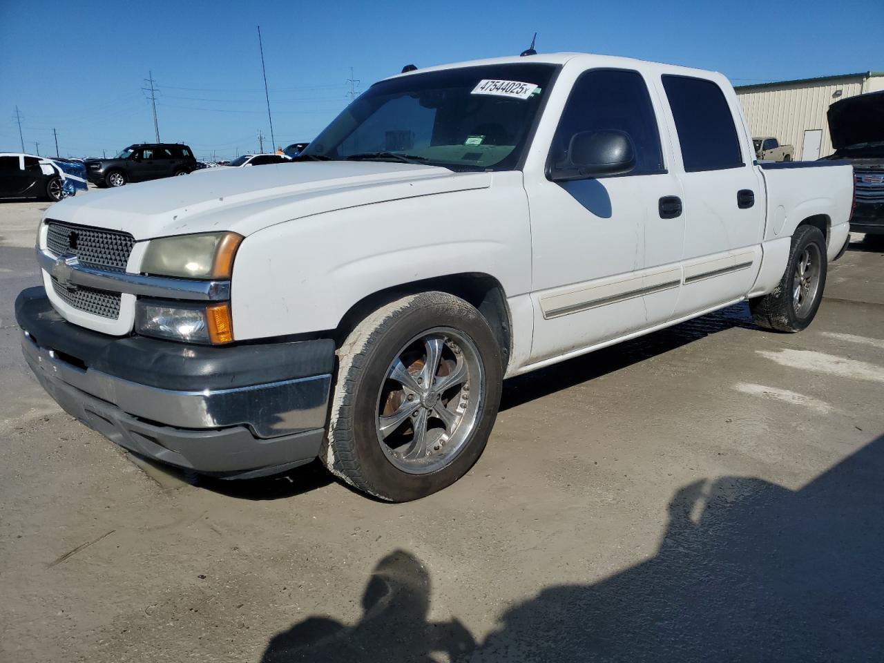 2005 Chevrolet Silverado - Image 1