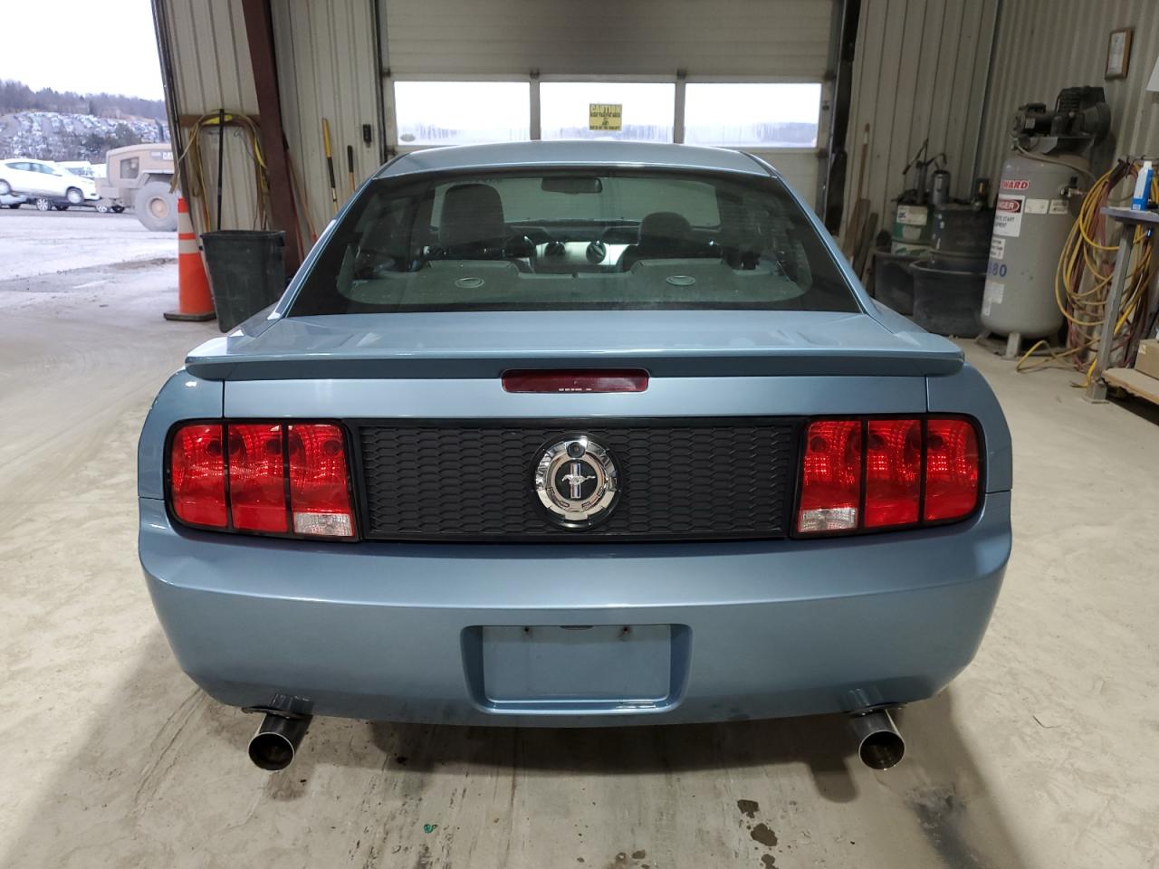 2008 Ford Mustang - Image 6