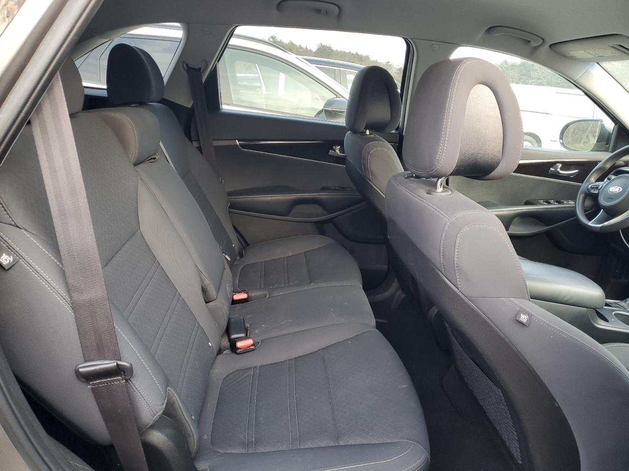 2016 Kia Sorento - Image 11