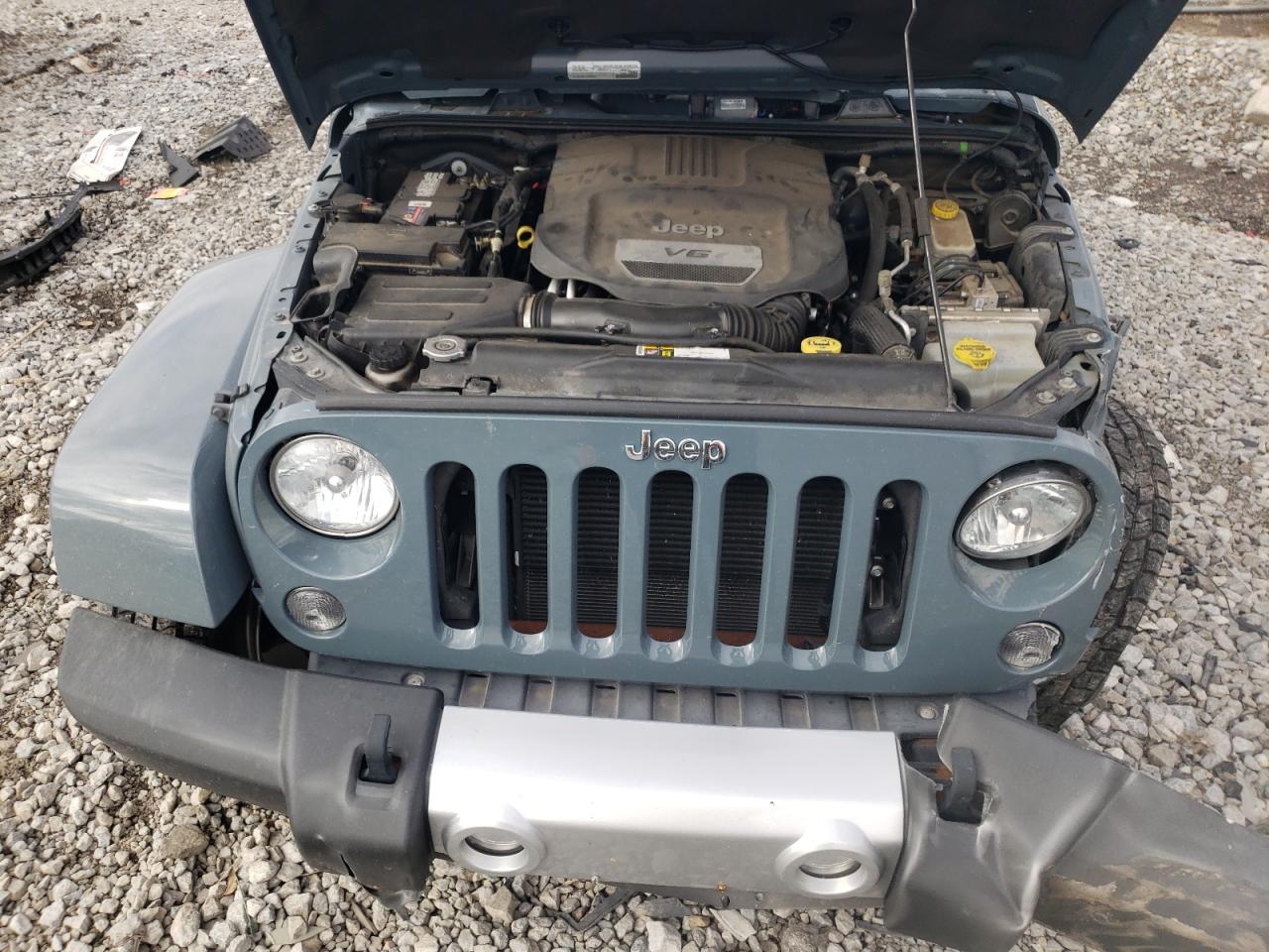 2015 Jeep Wrangler - Image 13