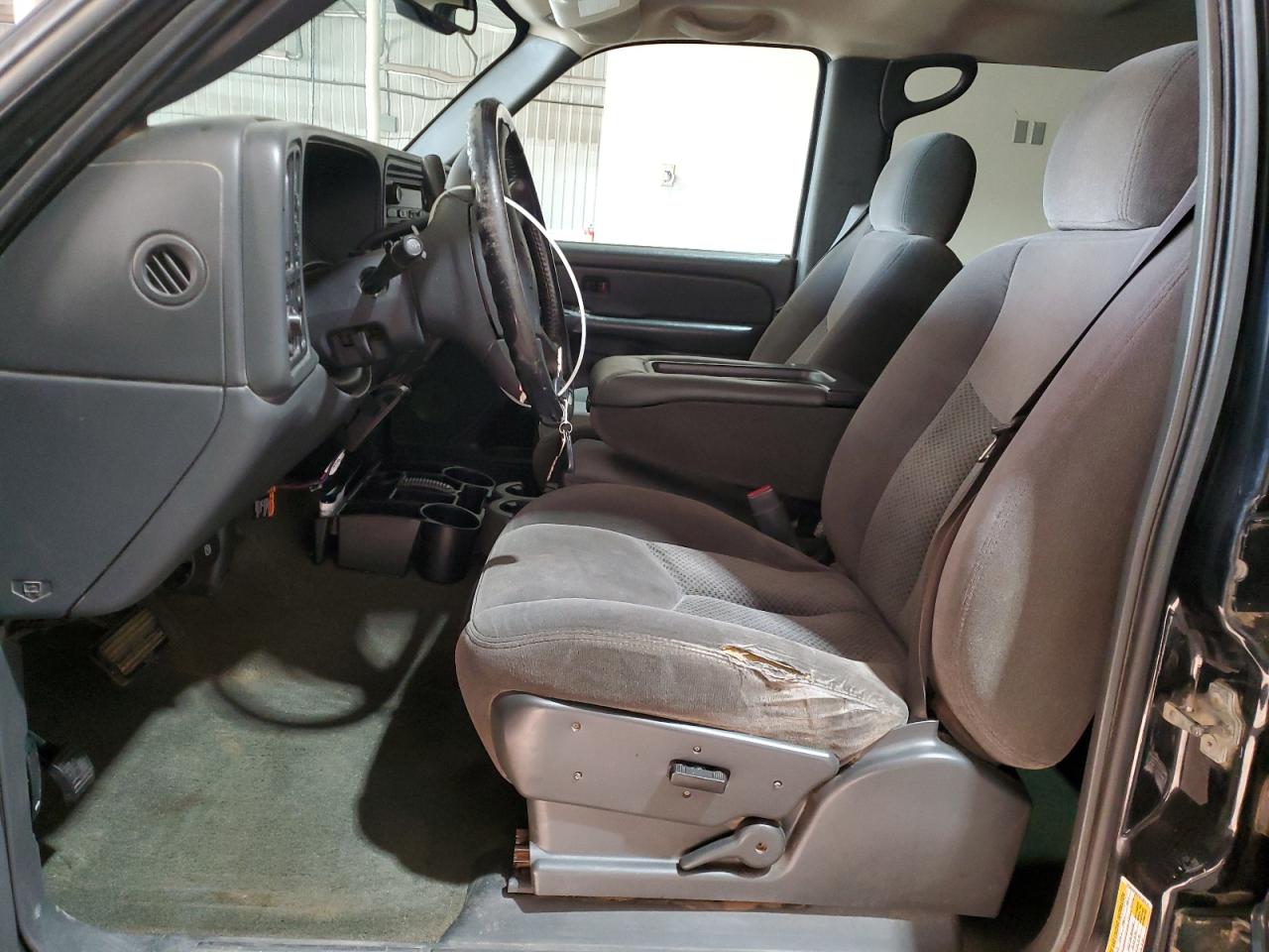 2007 Chevrolet Silverado - Image 7