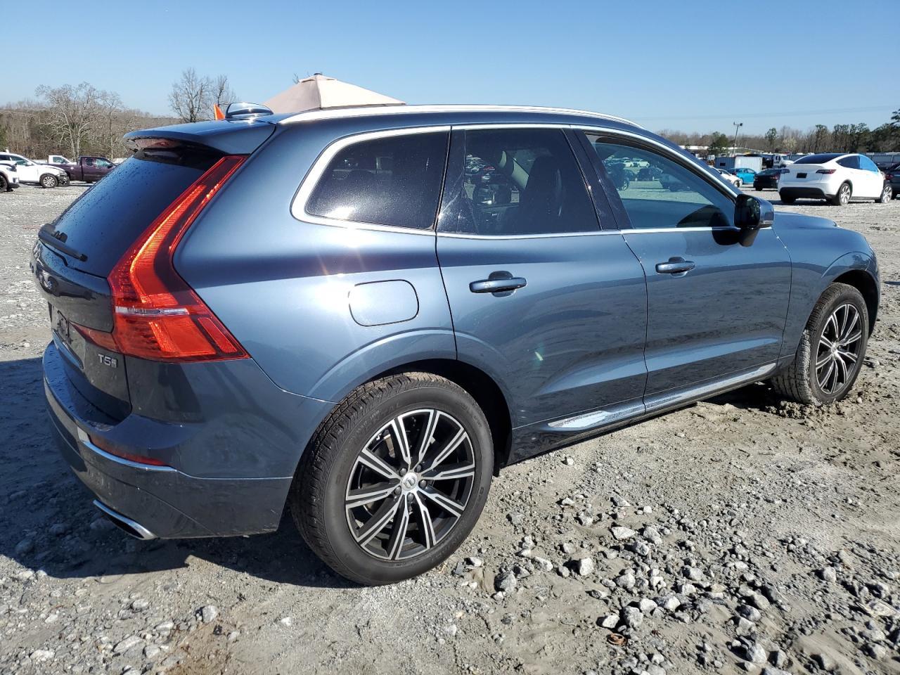 2020 Volvo XC60 - Image 3