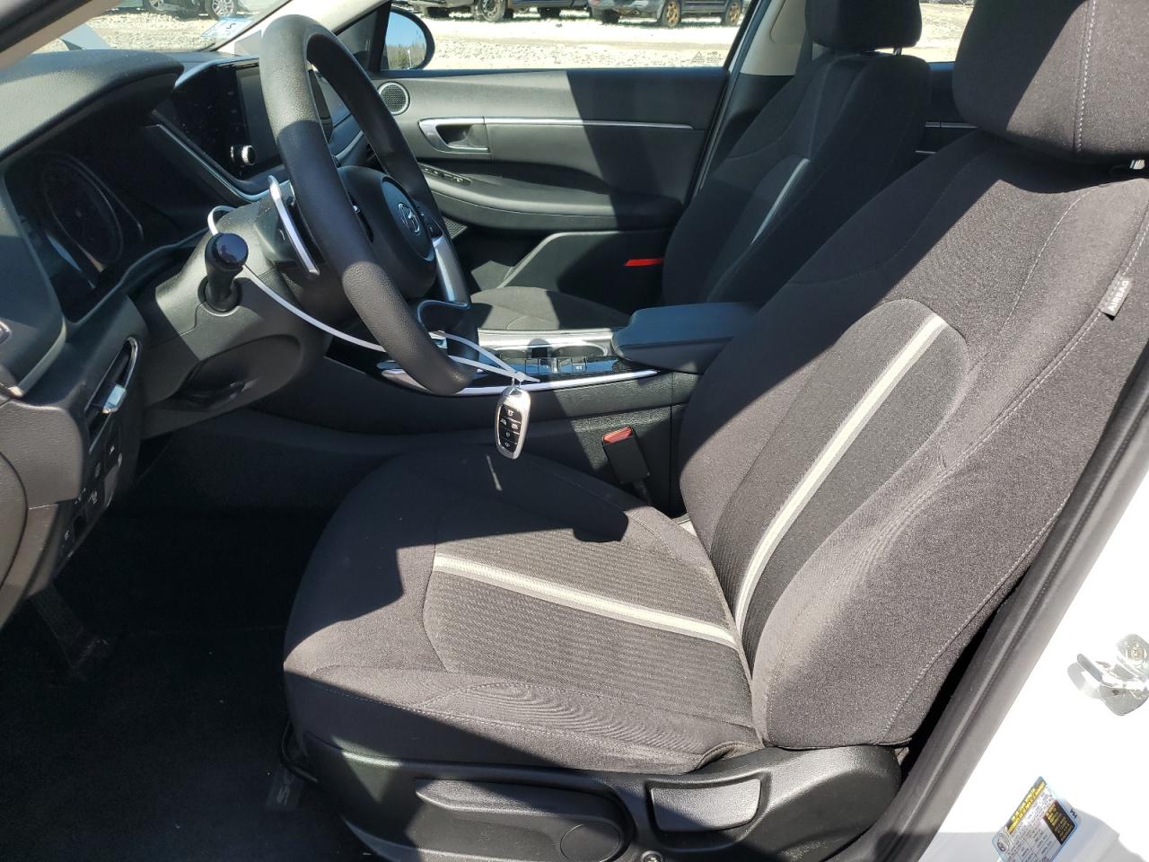 2022 Hyundai Sonata - Image 7