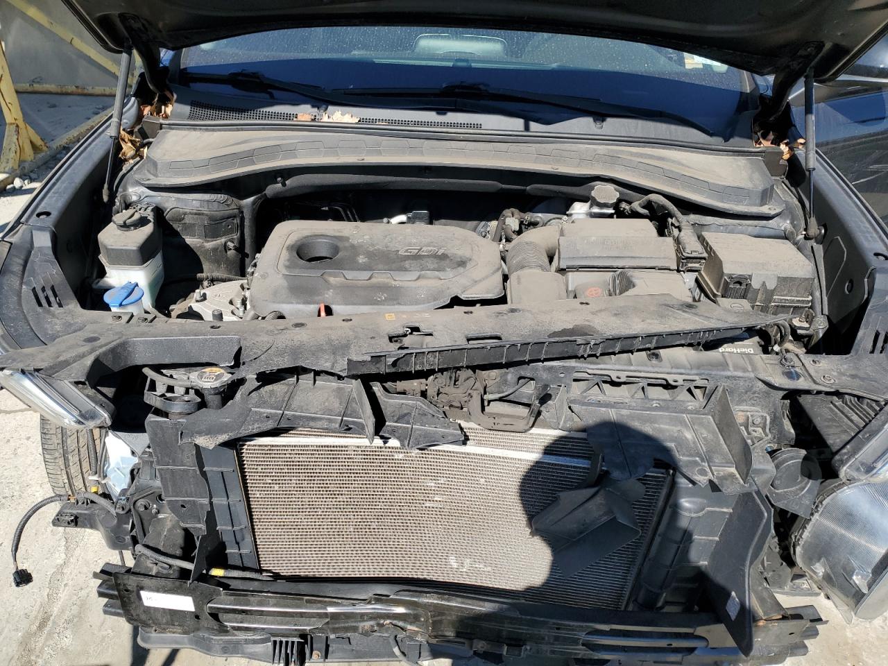 2019 Hyundai Santa Fe - Image 12