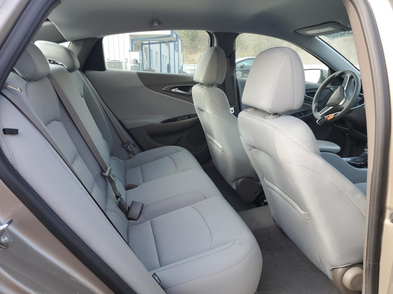 2022 Chevrolet Malibu - Image 10
