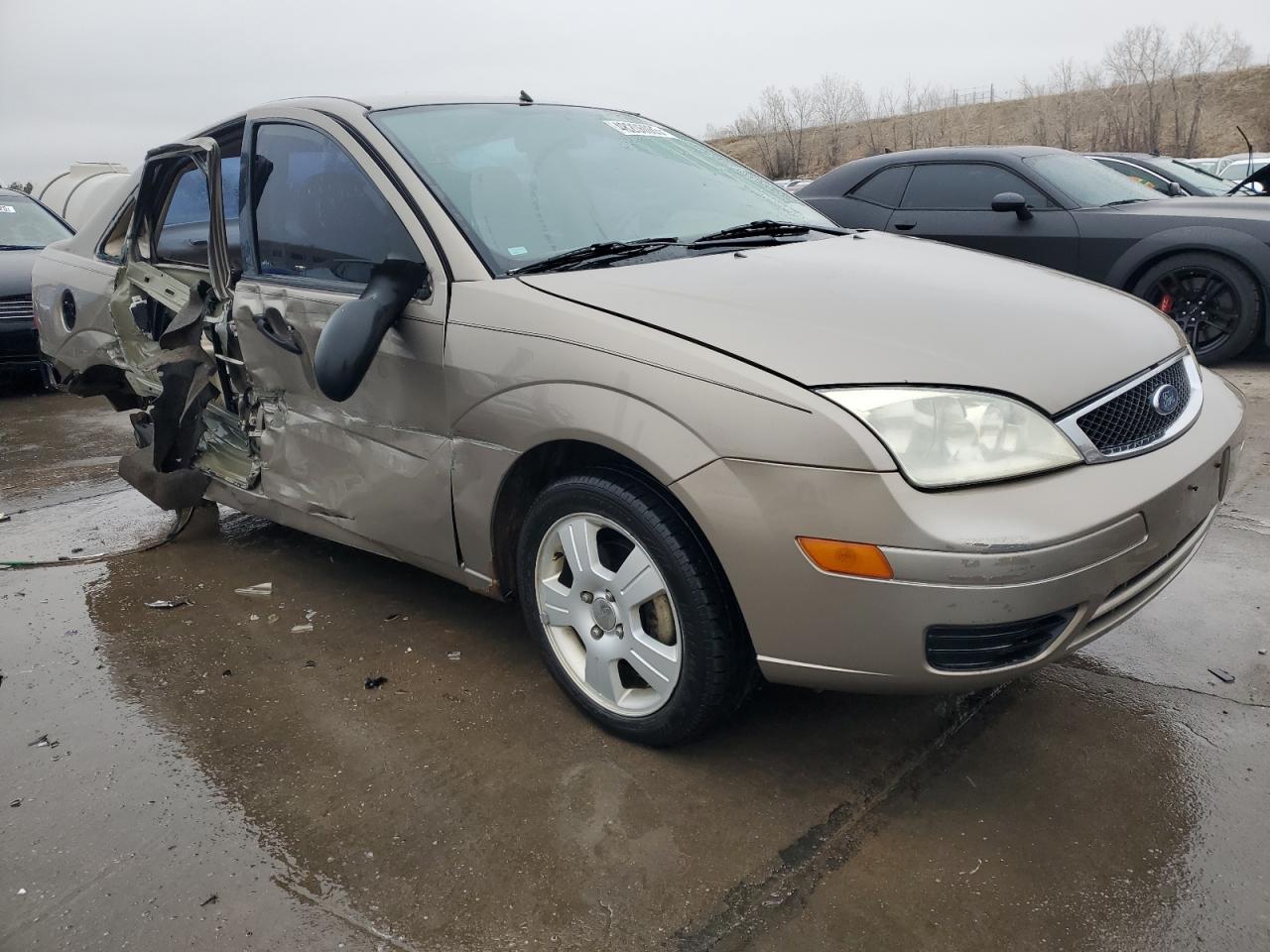 2005 Ford Focus - Image 4