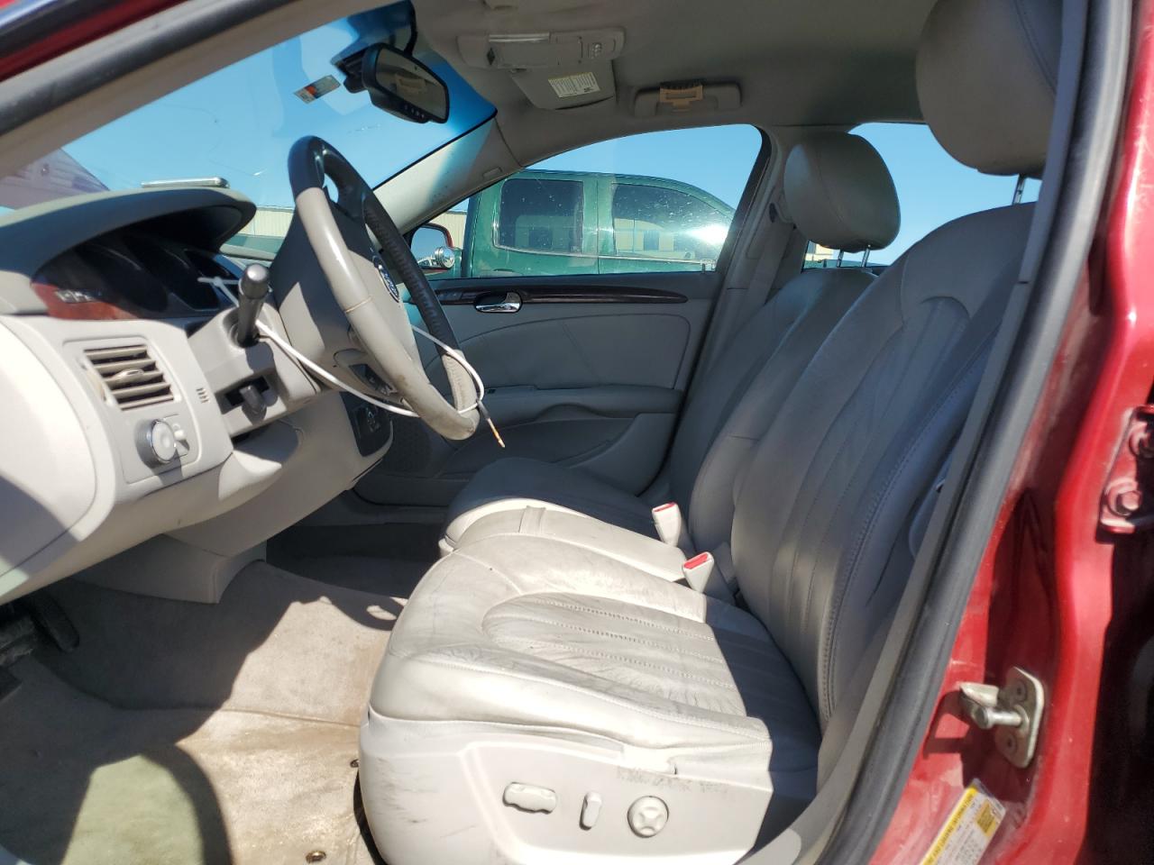 2010 Buick Lucerne - Image 7