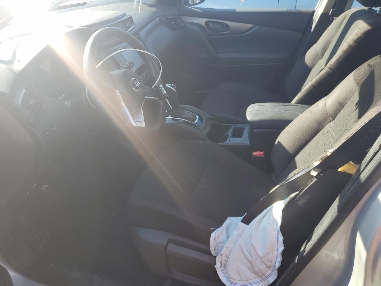 2019 Nissan Rogue - Image 7