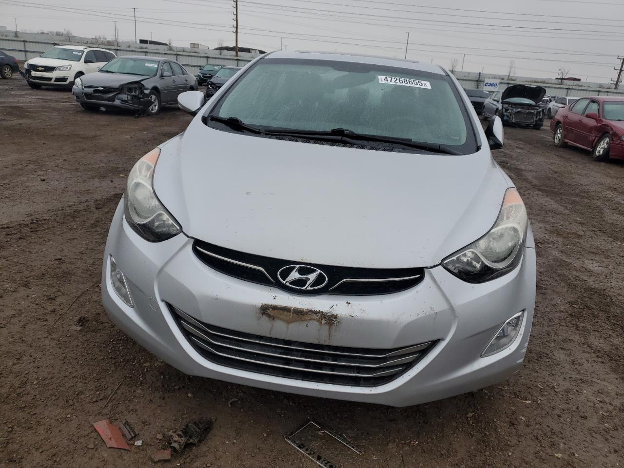 2013 Hyundai Elantra - Image 5