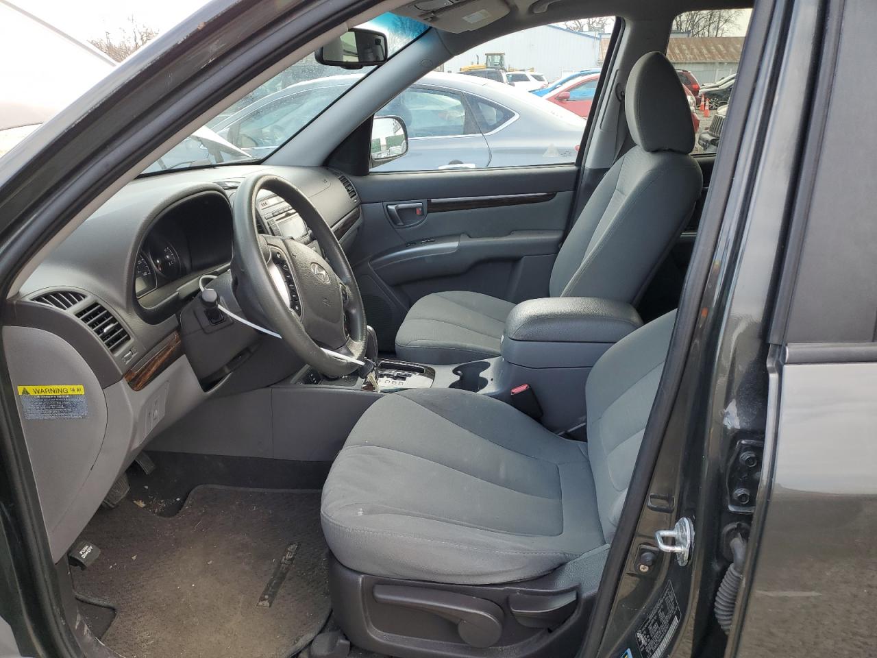 2010 Hyundai Santa Fe - Image 7