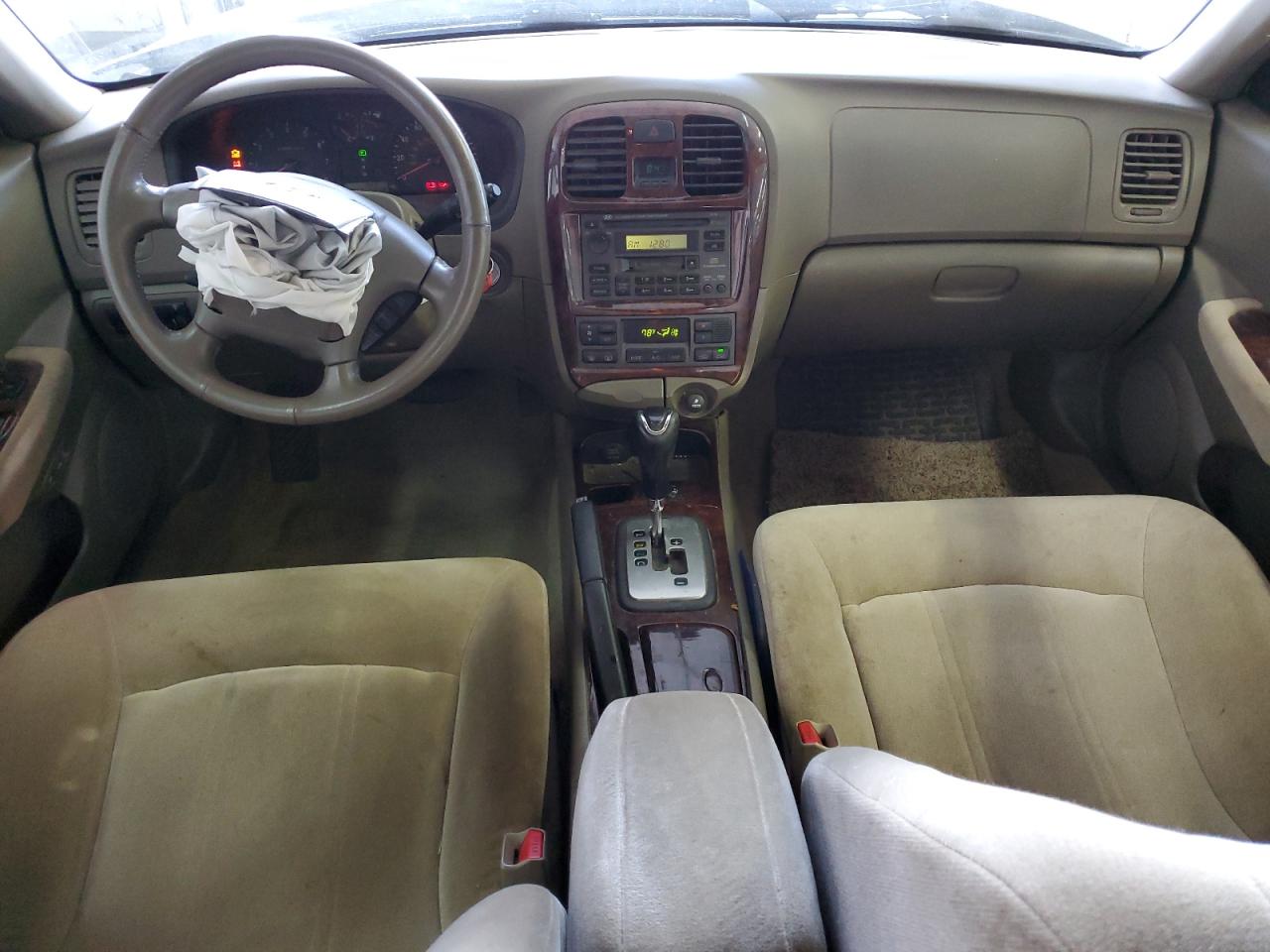 2005 Hyundai Sonata - Image 8