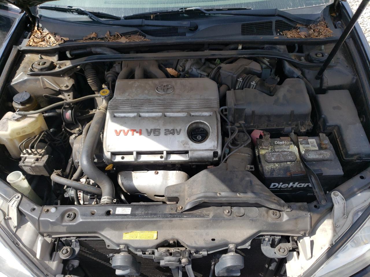 2004 Toyota Camry - Image 11