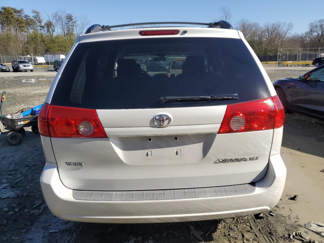 2006 Toyota Sienna - Image 6