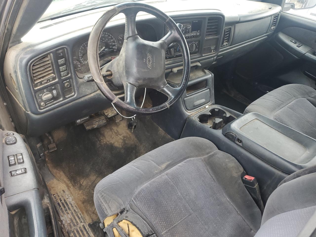 2001 Chevrolet Silverado - Image 8