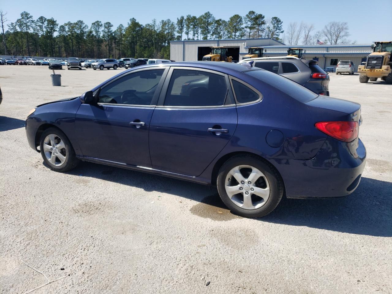 2010 Hyundai Elantra - Image 2