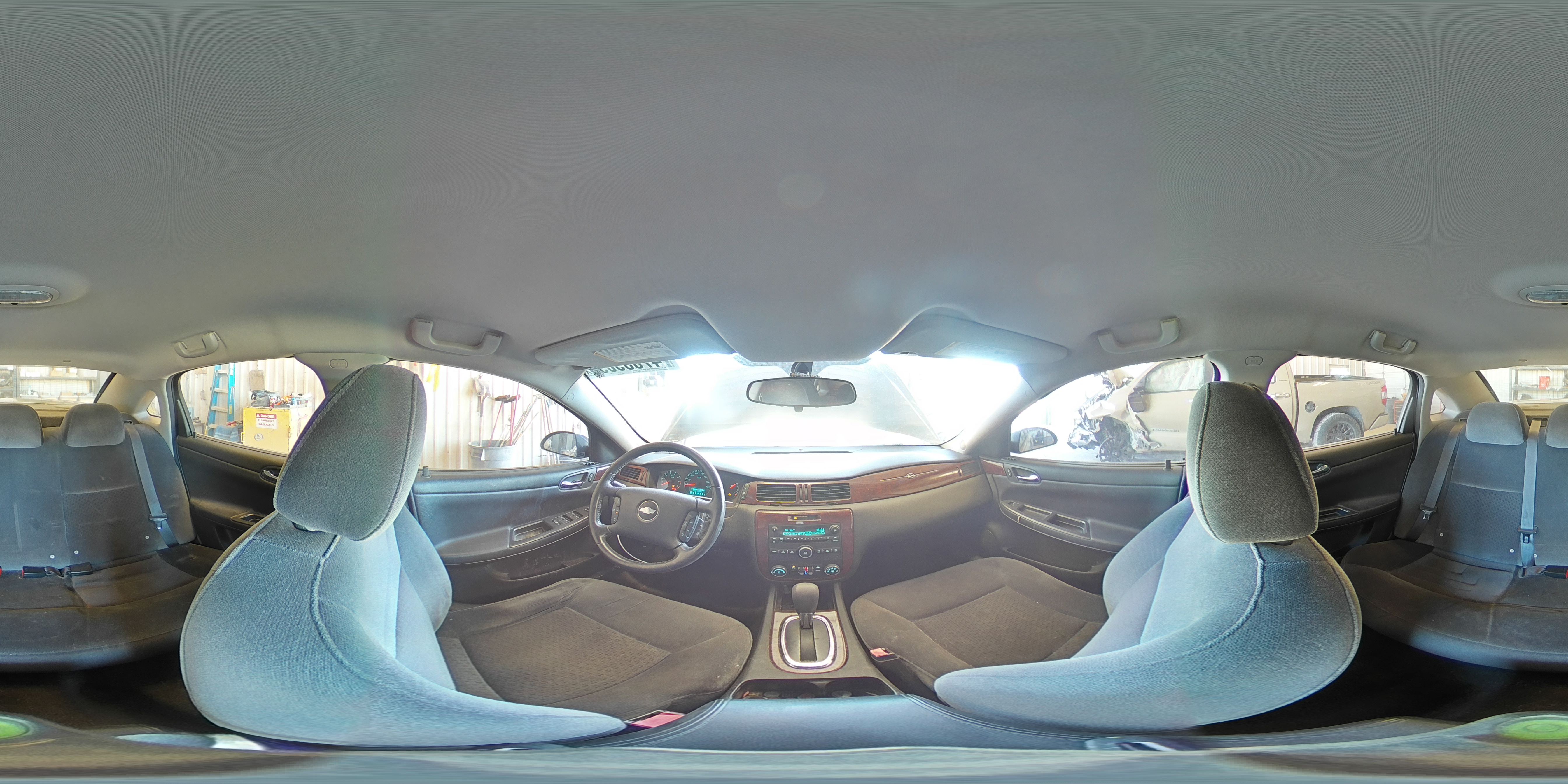 2010 Chevrolet Impala - Image 13