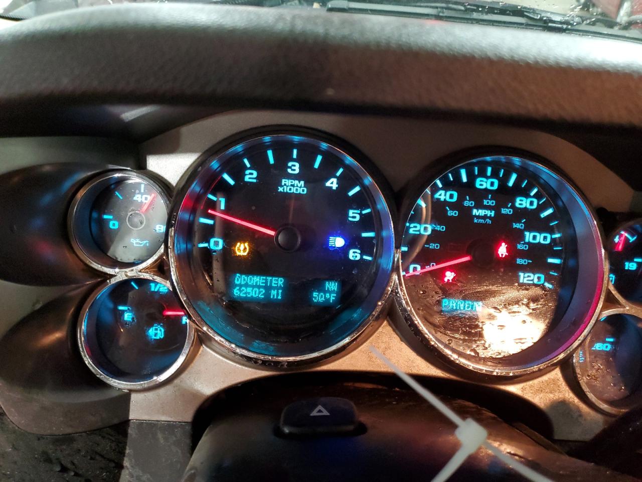 2013 Chevrolet Silverado - Image 9