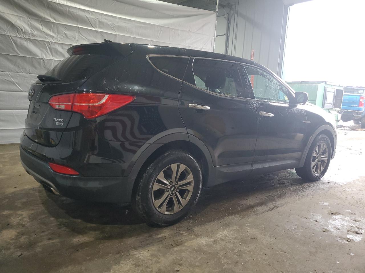 2016 Hyundai Santa Fe - Image 3