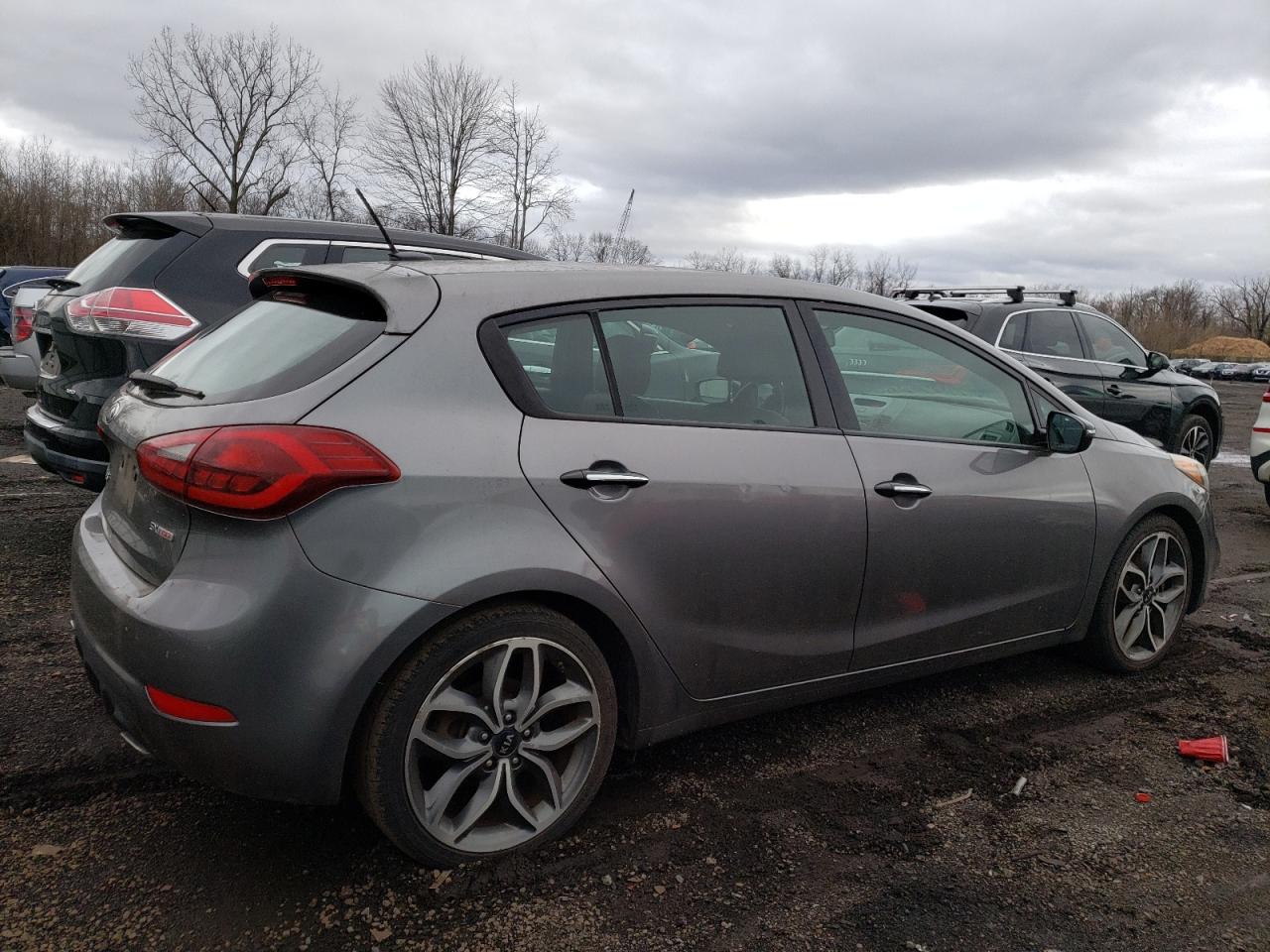 2015 Kia Forte - Image 3
