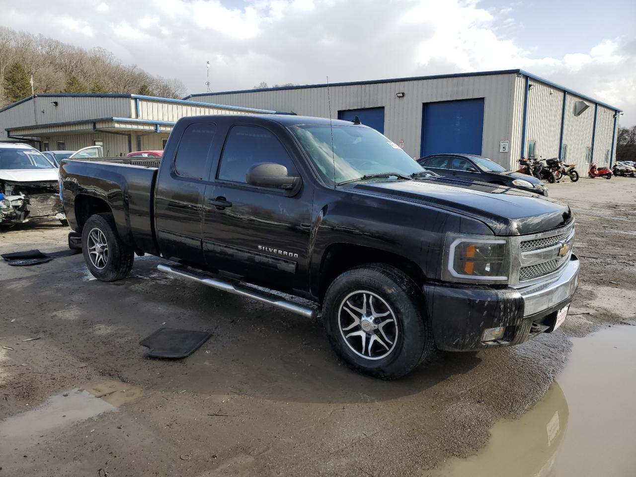 2012 Chevrolet Silverado - Image 4