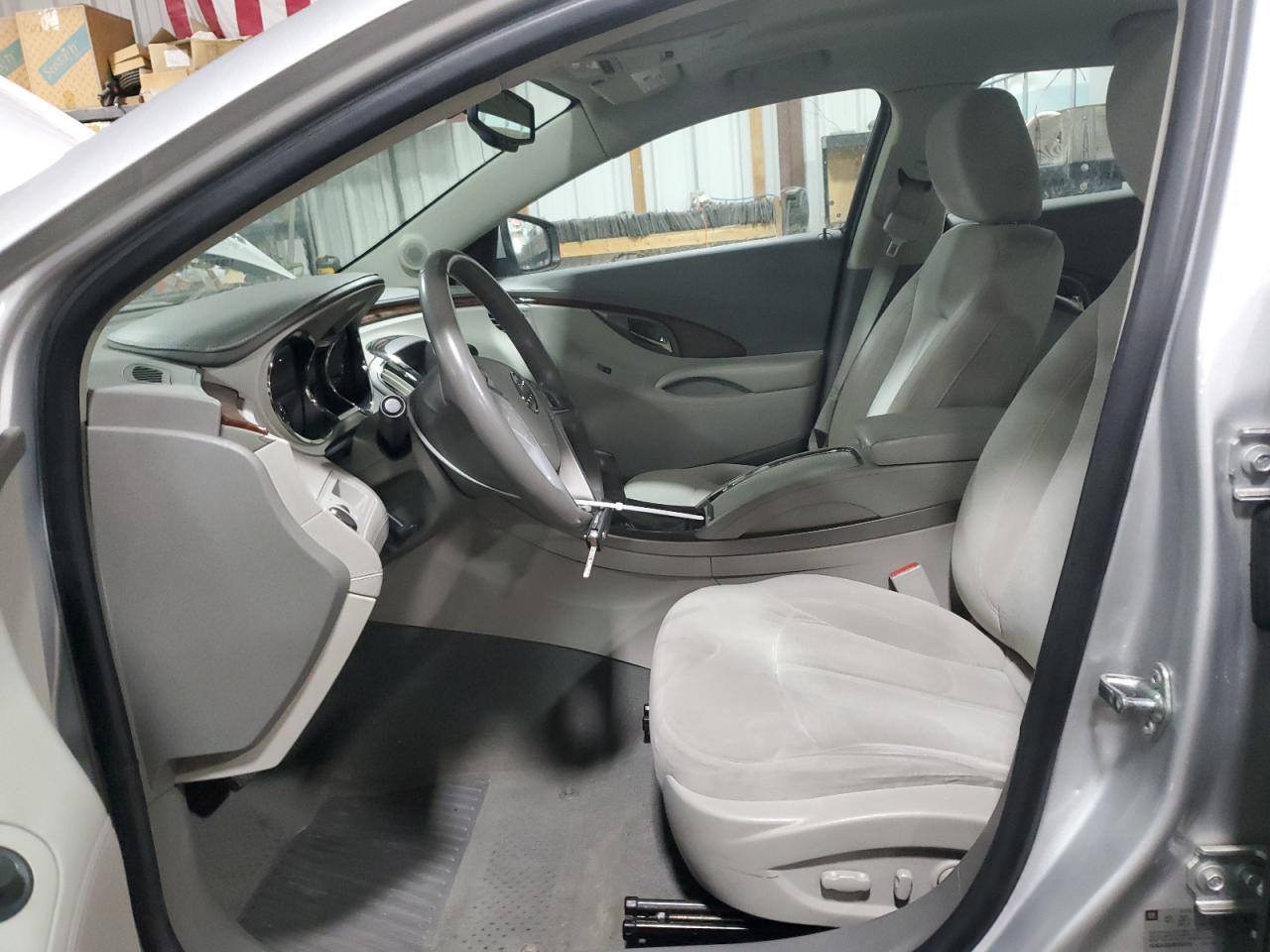 2011 Buick LaCrosse - Image 7