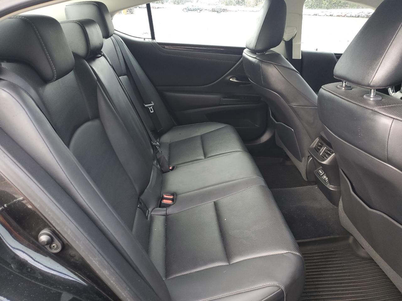 2021 Lexus ES - Image 10