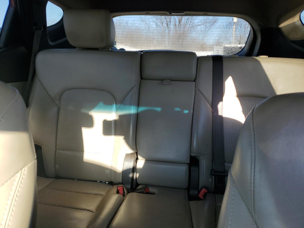 2014 Hyundai Santa Fe - Image 12