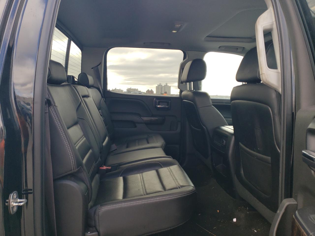 2015 GMC Sierra - Image 10