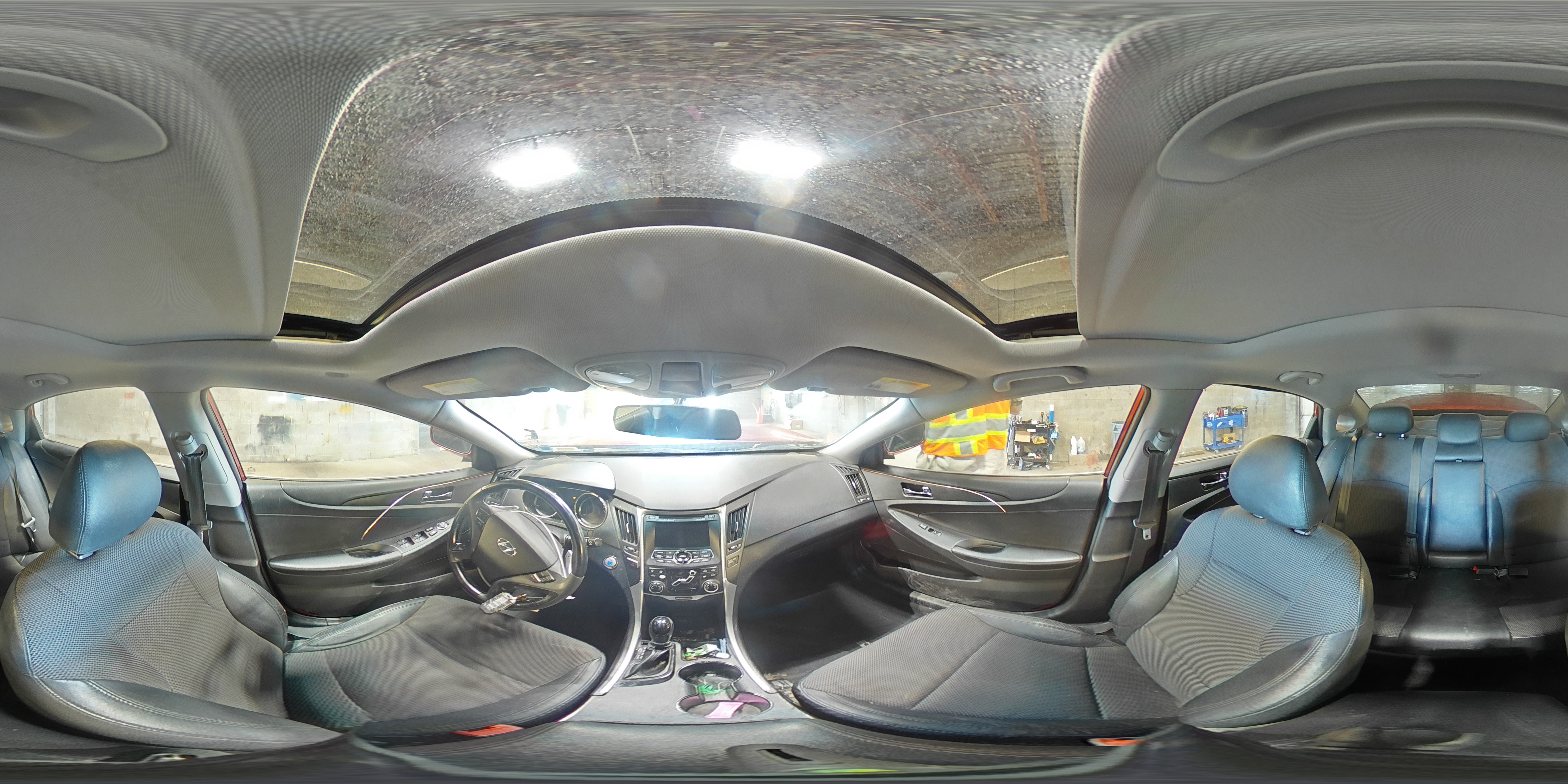 2011 Hyundai Sonata - Image 13